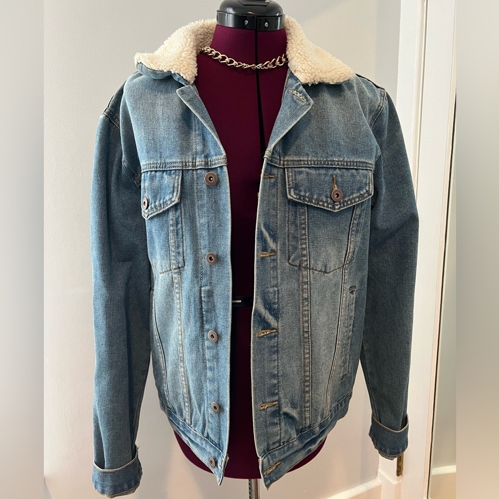 Triot Denim Jean Jacket Women’s Size Small.  Made in Los Angeles
